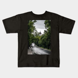 Wet road in Tallinn Kids T-Shirt